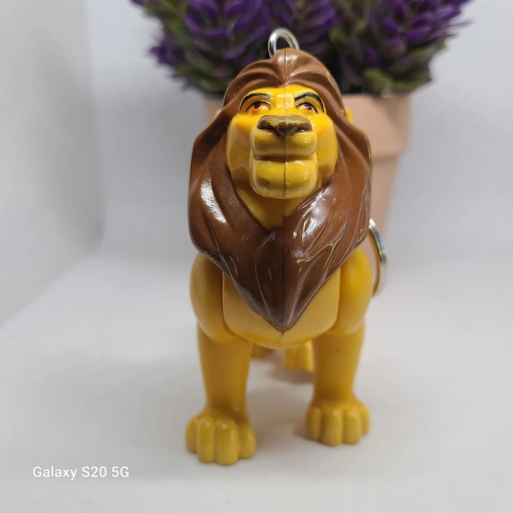 Burger King Corp Lion King Simba Keychain Toy Collectible Pre-Owned Unisex Gifts